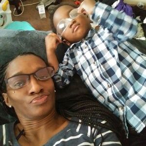 Meet your Posher, Lashonta